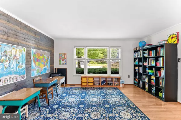 17313 PICKWICK DR, Purcellville, VA 20132