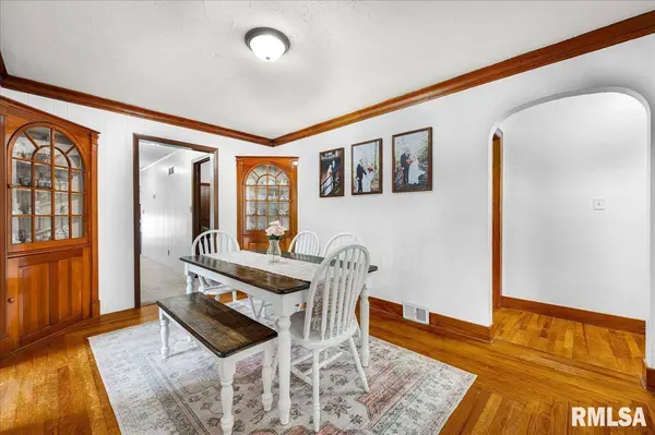112 S MENARD ST, Metamora, IL 61548
