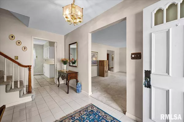 7222 N CRABAPPLE CT, Peoria, IL 61614