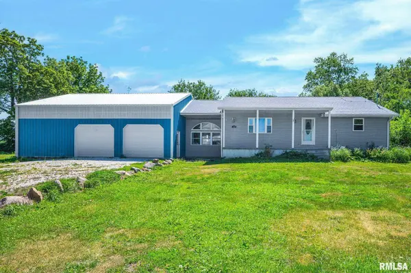 118 S LOCUST ST, Williamsfield, IL 61489