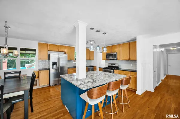 909 HARMONY LN, Lacon, IL 61540