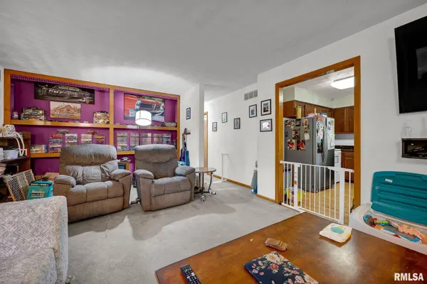 101 DELLA ST, Spring Bay, IL 61611