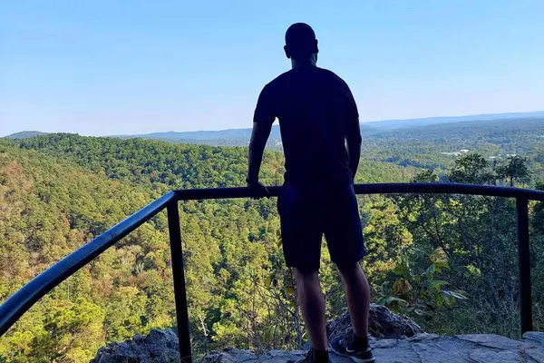 Hot Springs Village vs Downtown Hot Springs: Which is Right for Your Trip?,Jaime Cantu