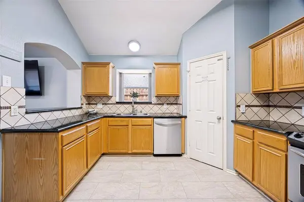 205 Arborview Drive, Wylie, TX 75098