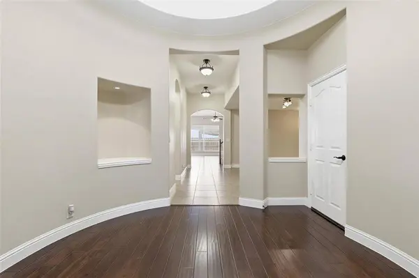 5224 Smokey Ridge Drive, Fort Worth, TX 76123