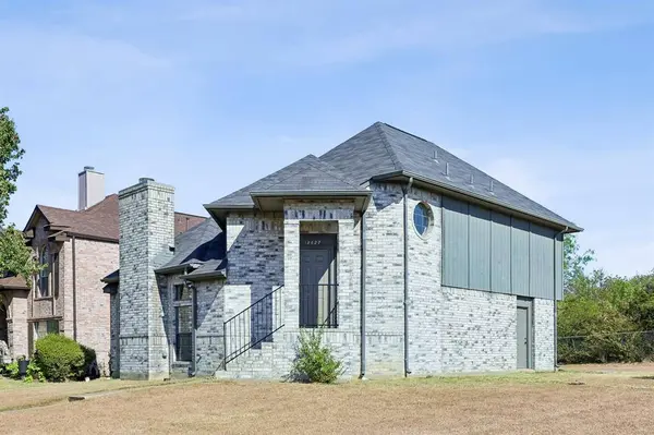 12627 Ridgeside Drive, Balch Springs, TX 75180