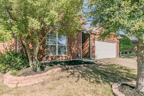 5009 Bedfordshire Drive, Fort Worth, TX 76135