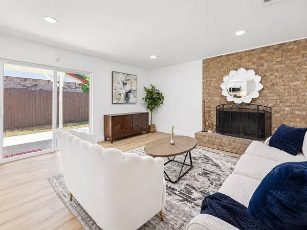 7024 Woodacre Road, Fort Worth, TX 76133