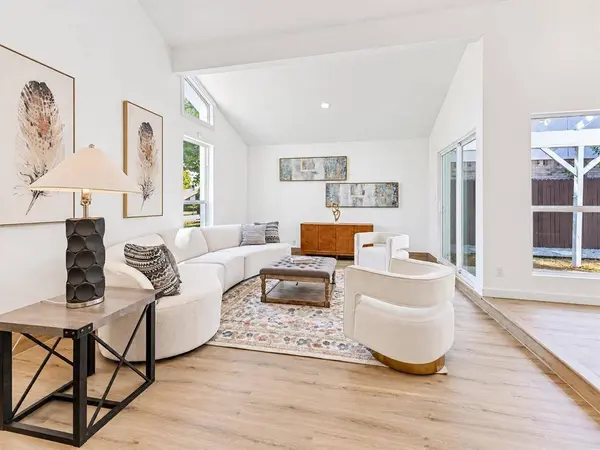 7024 Woodacre Road, Fort Worth, TX 76133