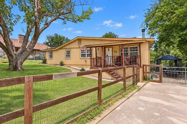 620 Hilltop Circle