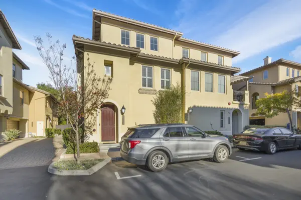 2658 Piantino Cir, San Diego, CA 92108-4713