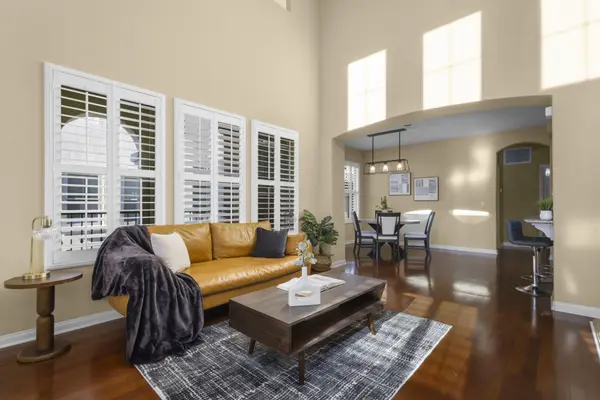 2658 Piantino Cir, San Diego, CA 92108-4713