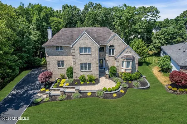 21 Burr Avenue, Morganville, NJ 07751