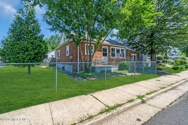 37 Kennedy Way, Keansburg, NJ 07734