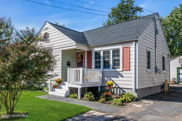 11 Snyder Avenue, Keansburg, NJ 07734