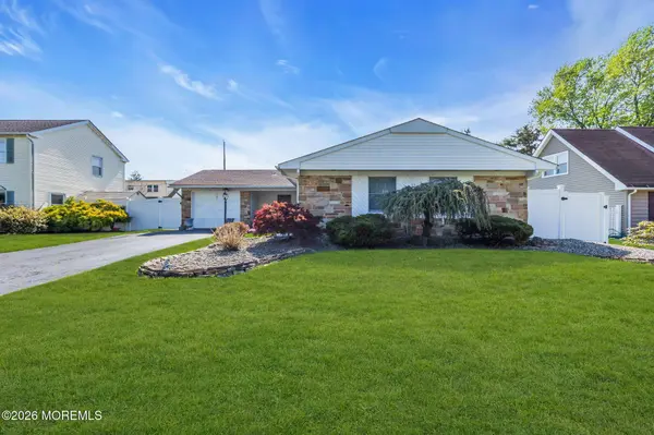 101 Andover Lane, Matawan, NJ 07747
