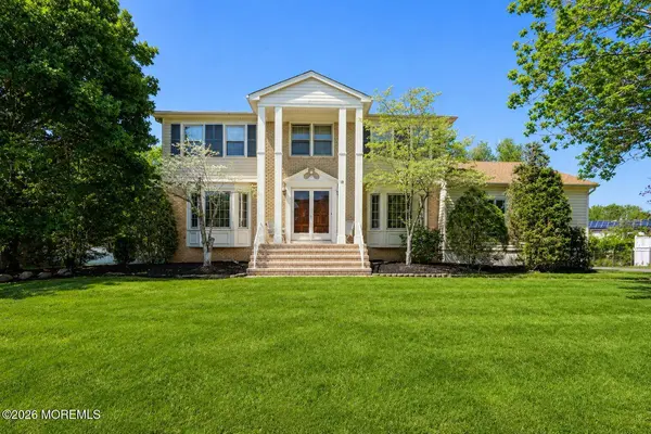 19 Scott Drive, Morganville, NJ 07751