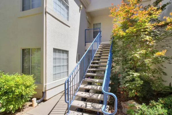 2804 Beachcomber DR, Rocklin, CA 95677