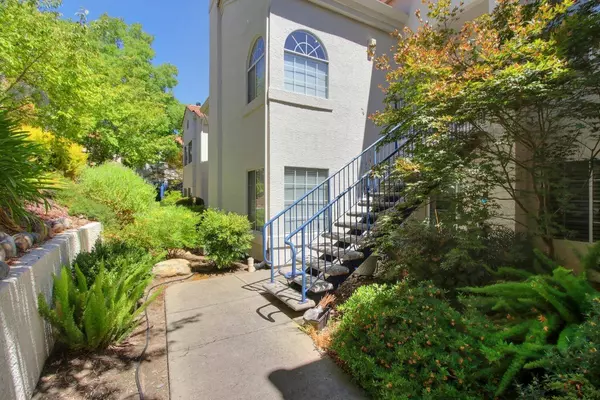 2804 Beachcomber DR, Rocklin, CA 95677