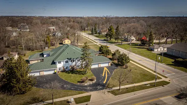 4300 W Grange Ave Unit 4, Greenfield, WI 53220