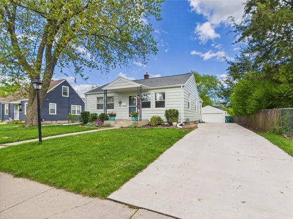 W165N8436 Lavergne Ave, Menomonee Falls, WI 53051