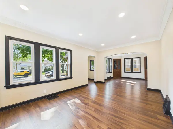 4835 N 40th St, Milwaukee, WI 53209