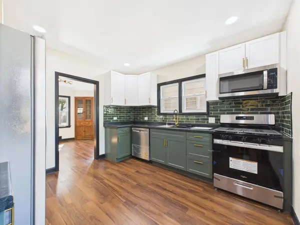 4835 N 40th St, Milwaukee, WI 53209