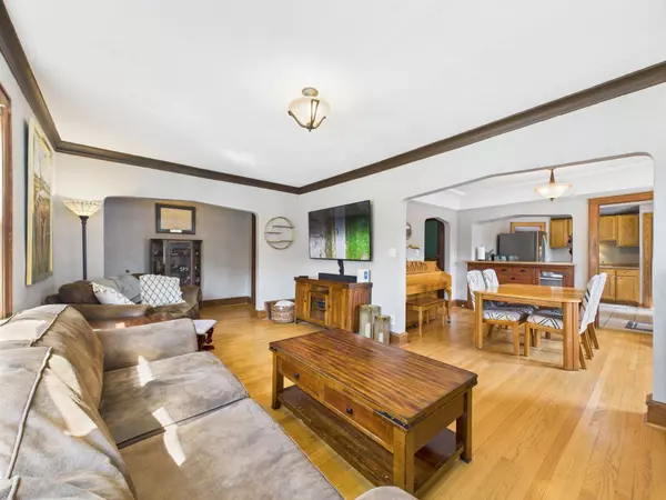 302 N 64th St, Milwaukee, WI 53213