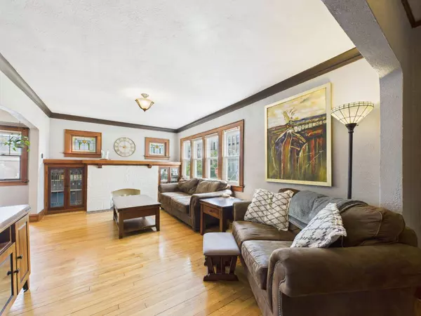 302 N 64th St, Milwaukee, WI 53213