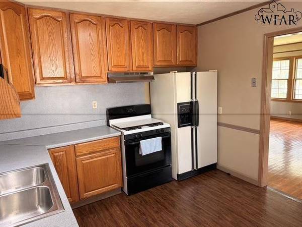 1652 DAYTON AVENUE, Wichita Falls, TX 76301