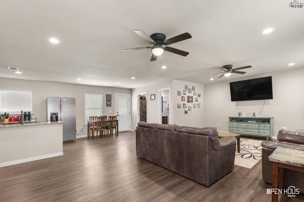 1442 KINSALE COURT, Wichita Falls, TX 76306