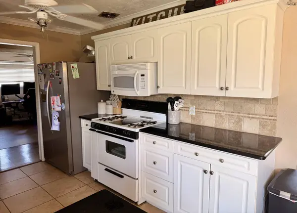 2007 GLORIA LANE, Wichita Falls, TX 76309