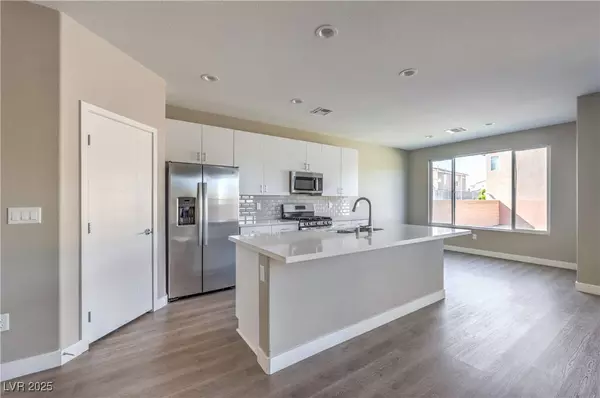 3718 Paseo De Paz Avenue, Las Vegas, NV 89115