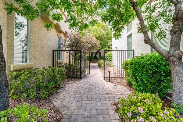 1831 Granemore ST, Las Vegas, NV 89135