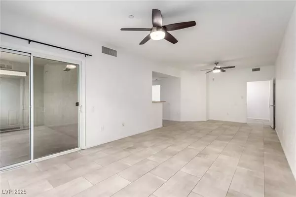 6868 Sky Pointe DR #1122, Las Vegas, NV 89131