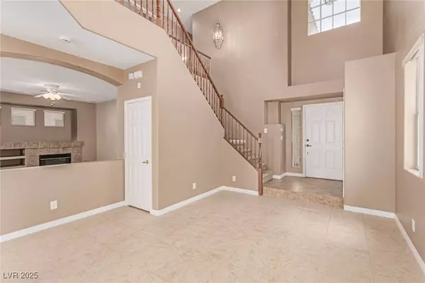 9740 Floweret AVE, Las Vegas, NV 89117