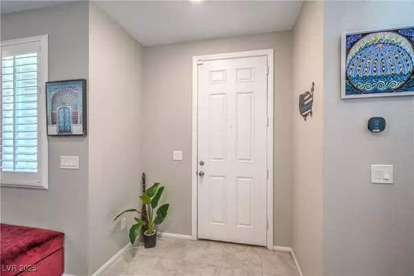 7064 Coyote Mesa ST, North Las Vegas, NV 89086