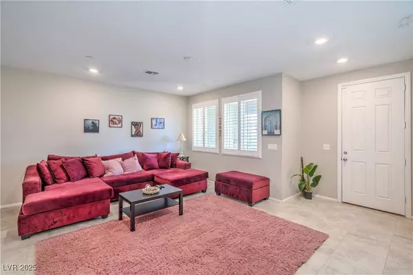 7064 Coyote Mesa ST, North Las Vegas, NV 89086