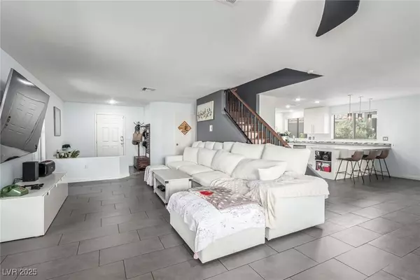 7948 Quick Pine ST, Las Vegas, NV 89143