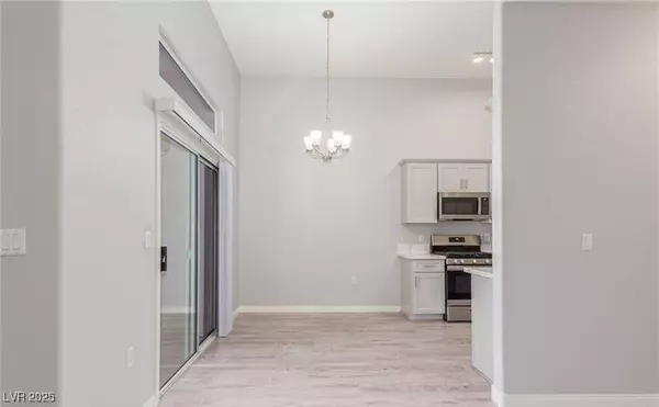 2305 W Horizon Ridge Pkwy #524, Henderson, NV 89052