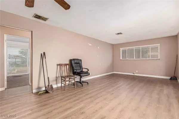 520 Leonard AVE, Las Vegas, NV 89106