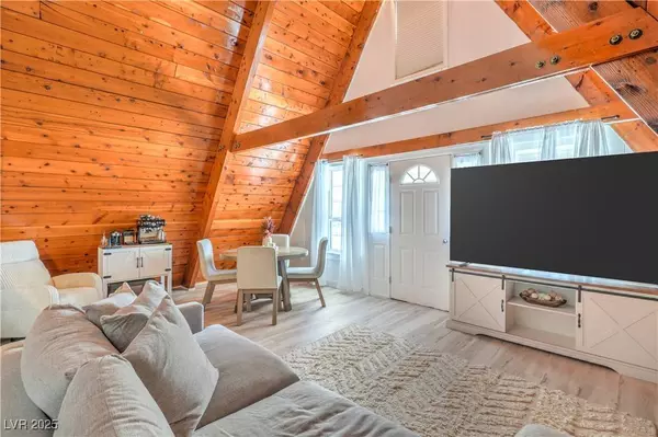 710 Cooper ST, Overton, NV 89040