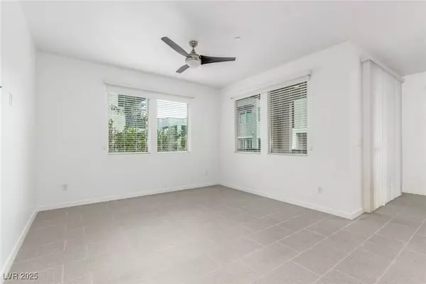 11257 Rainbow Peak AVE #208, Las Vegas, NV 89135