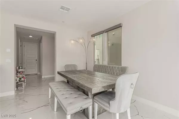 11297 Gravitation DR, Las Vegas, NV 89135