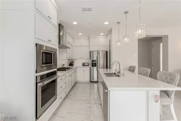 11297 Gravitation DR, Las Vegas, NV 89135