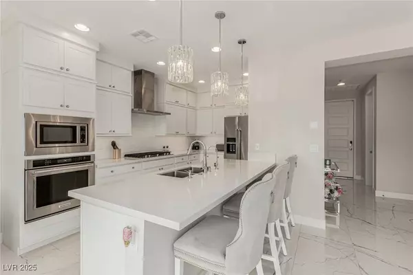 11297 Gravitation DR, Las Vegas, NV 89135