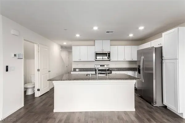7945 Whisper Words AVE, Las Vegas, NV 89113