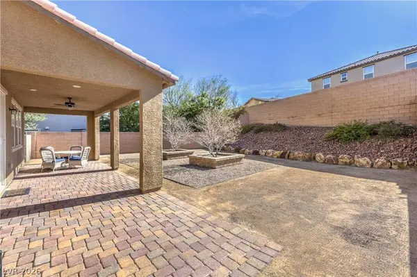 989 Soaring Moon DR, Henderson, NV 89015