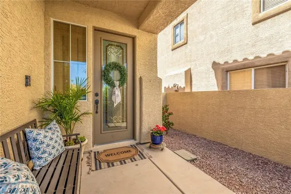 637 Jade Cliffs LN, Las Vegas, NV 89144