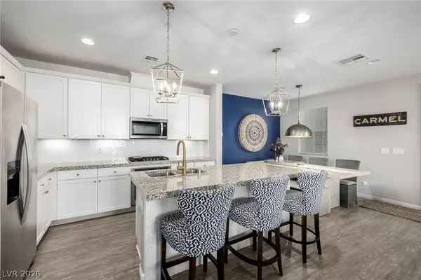 120 Alamere Falls DR, Las Vegas, NV 89138